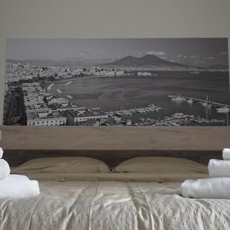 נאפולי Donna Vicenza Bed & Breakfast מראה חיצוני תמונה